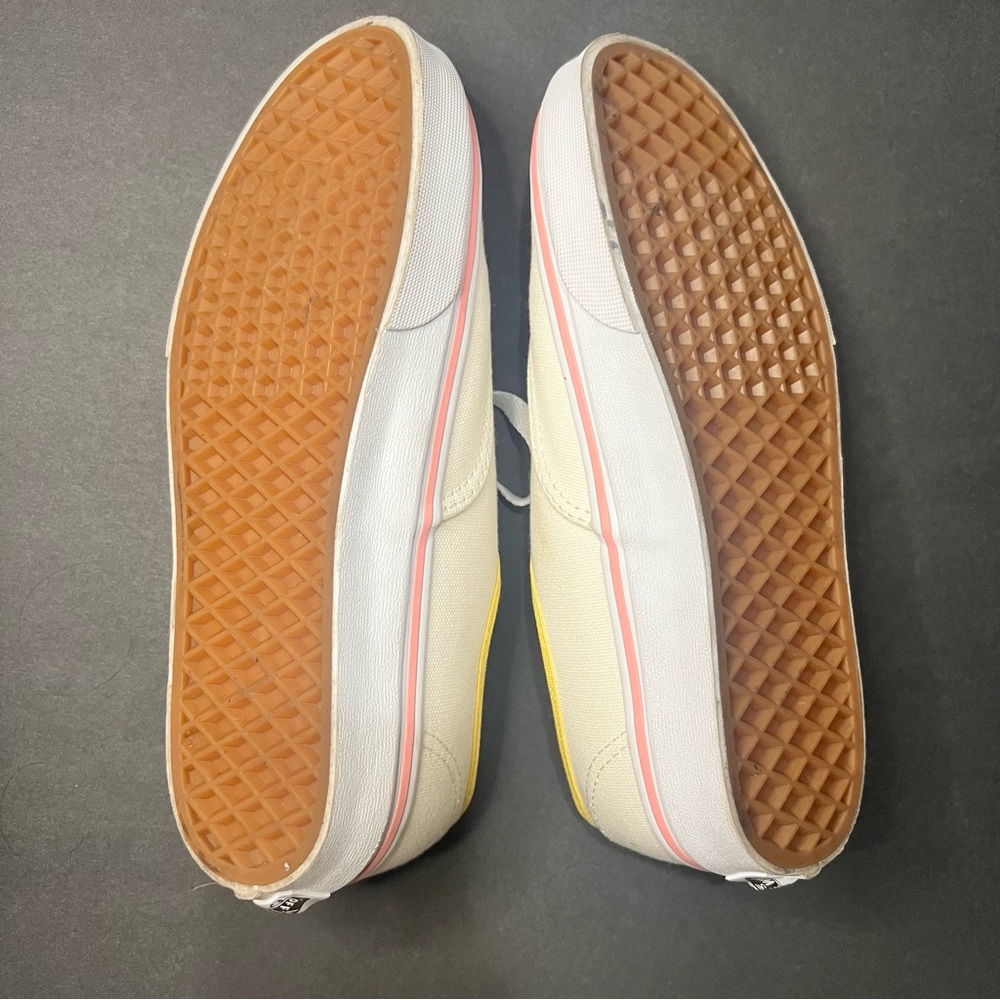 VANS - Picture 5 of 5